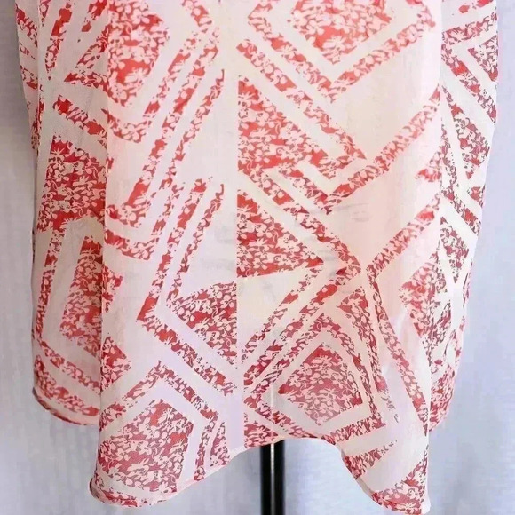 CAbi Size L red/white/blue flutter sleeve geometric print blouse - Picture 3 of 12